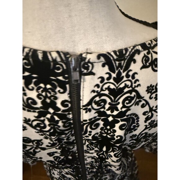 Anthropologie Skies Are Blue Flocked Damask Black & Cream Dress Medium - Picture 8 of 8